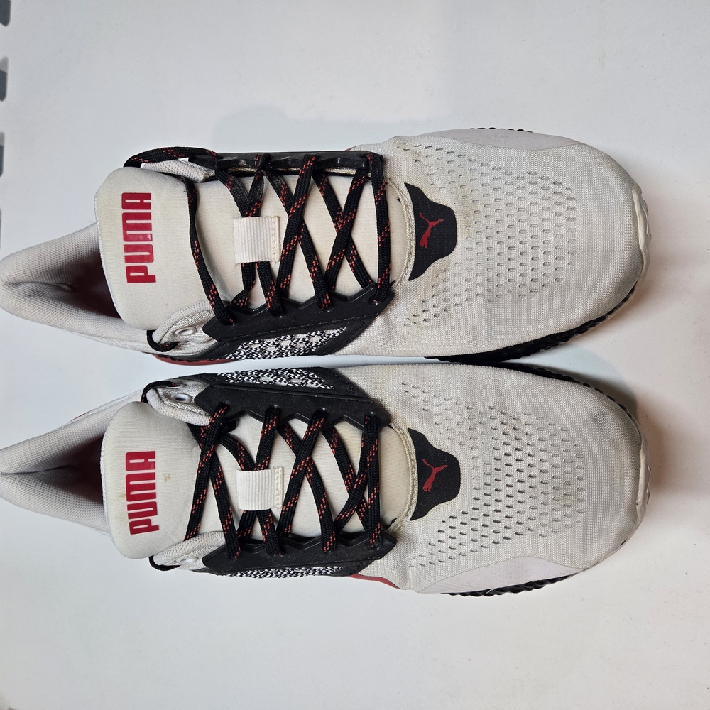 Puma White and Black Sneakers